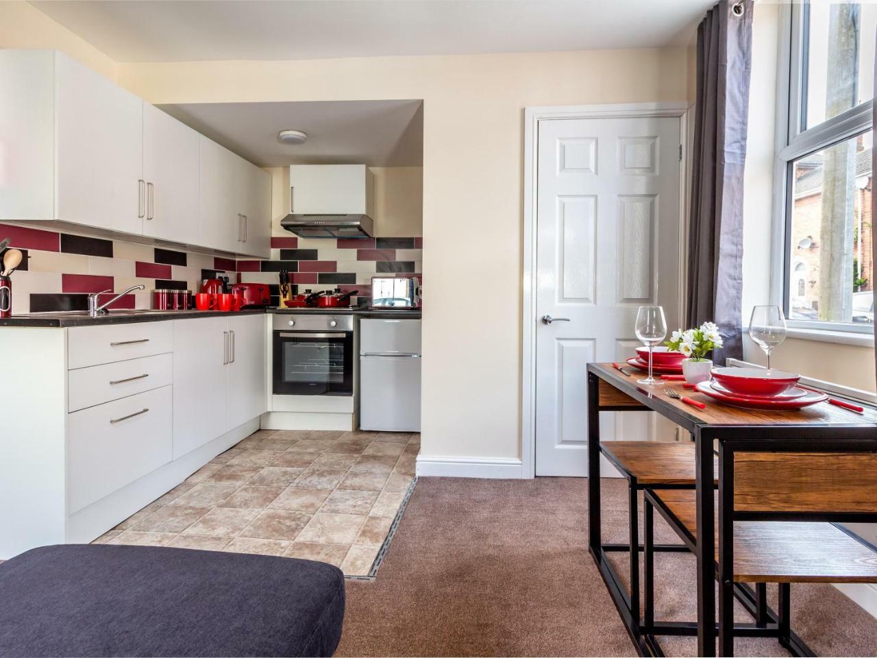 Northfield Street, Worcester City Centre - Guest Homes Ngoại thất bức ảnh