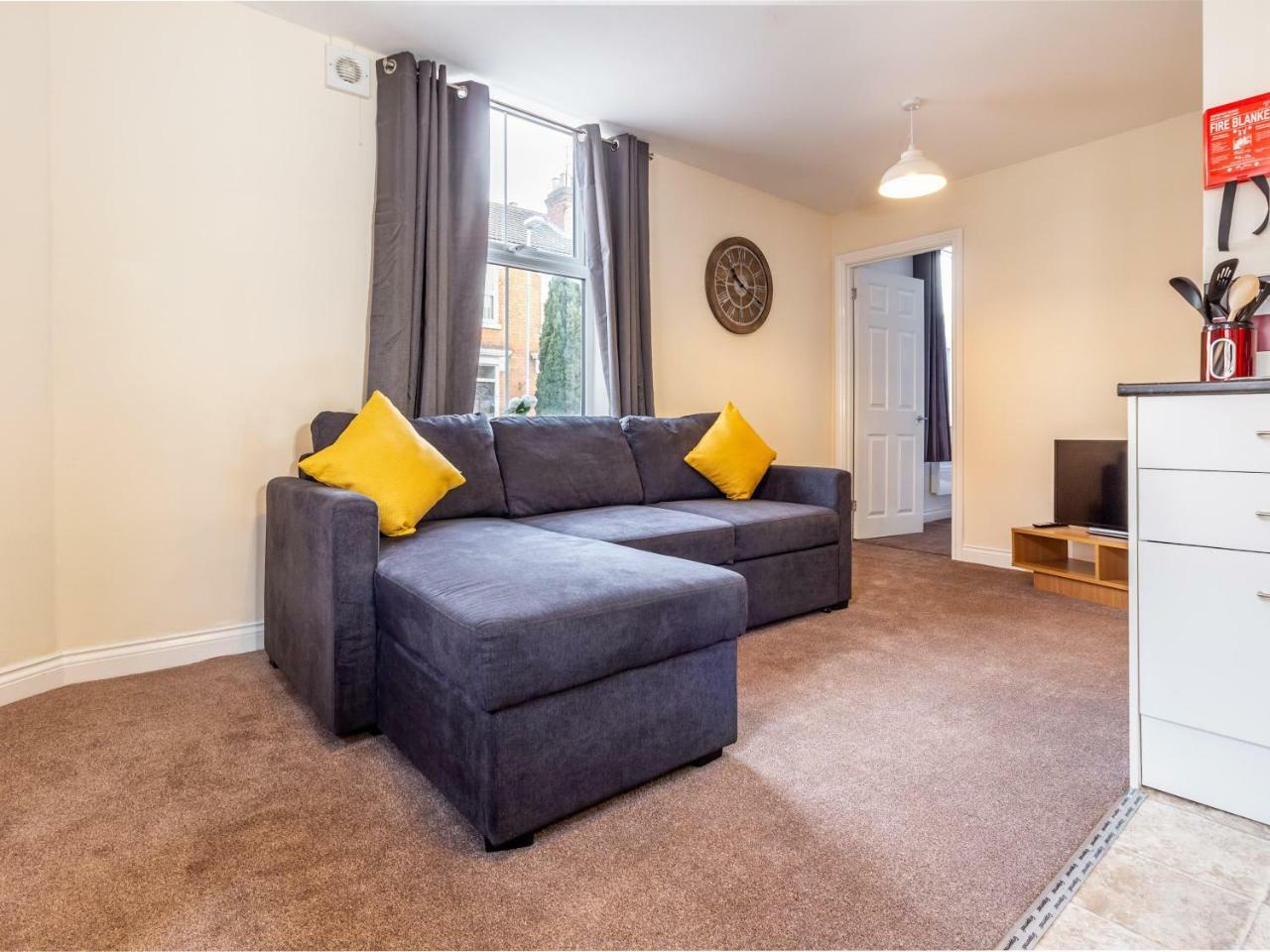 Northfield Street, Worcester City Centre - Guest Homes Ngoại thất bức ảnh